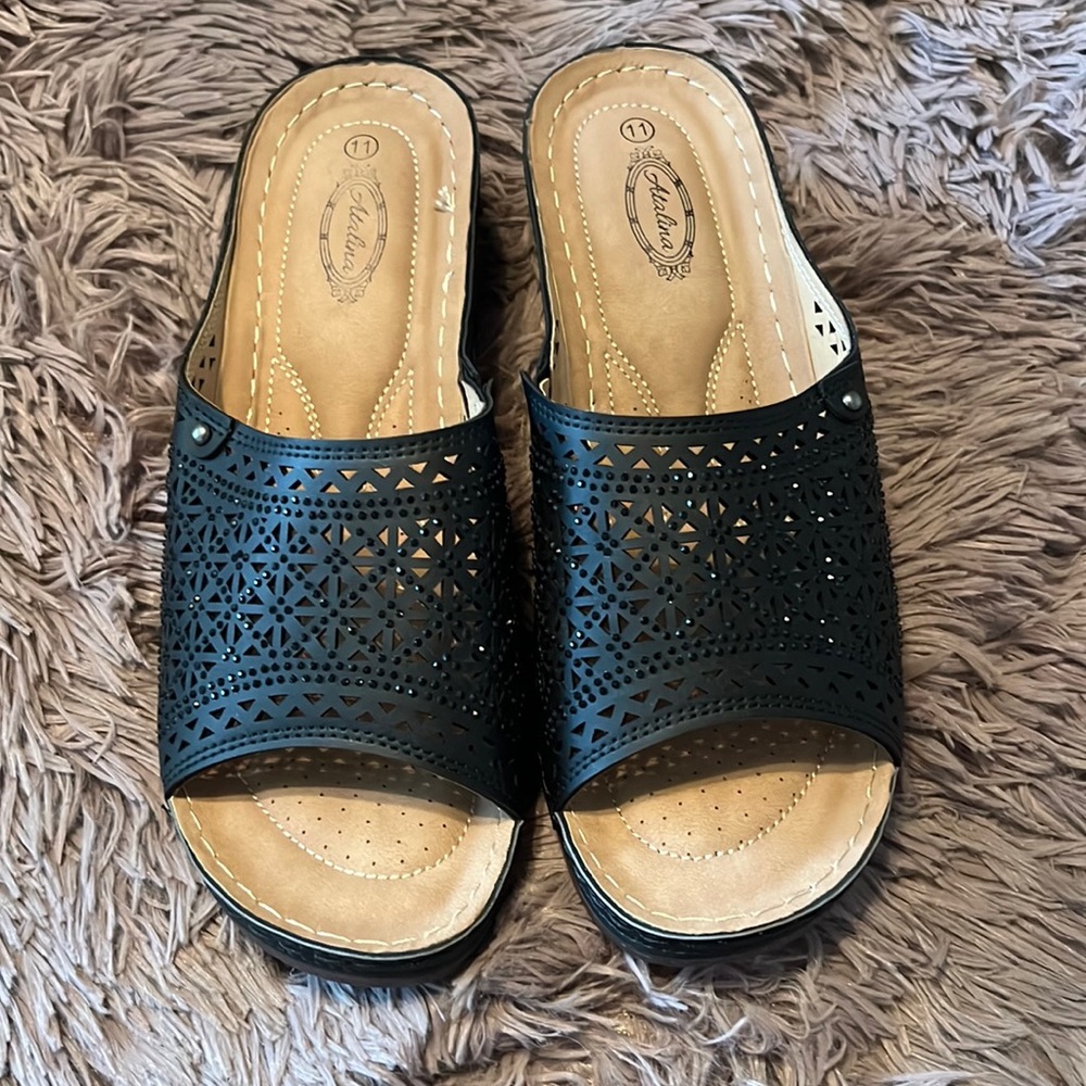 Womens Atalina Sandals Size 11